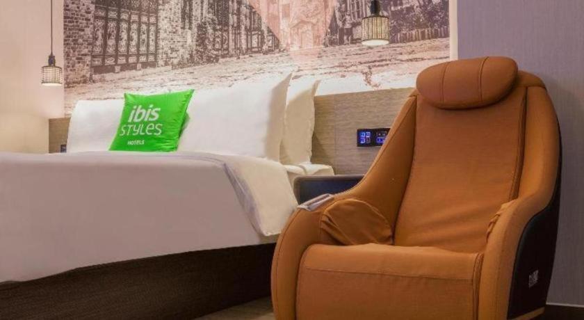Ibis Styles Wuhan Optics Valley Square Hotel Екстериор снимка